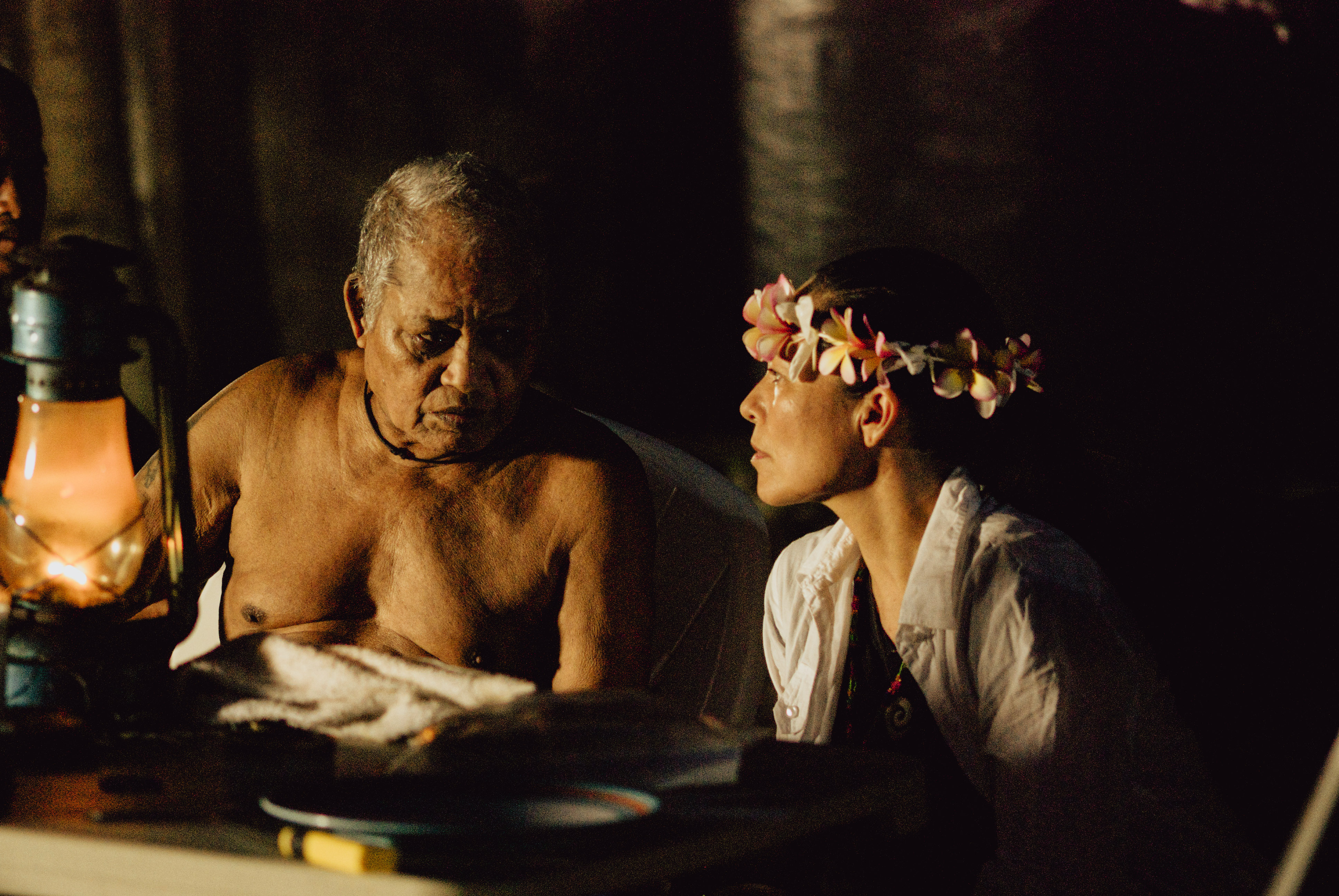 Mau Piailug and Elizabeth Lindsey at night